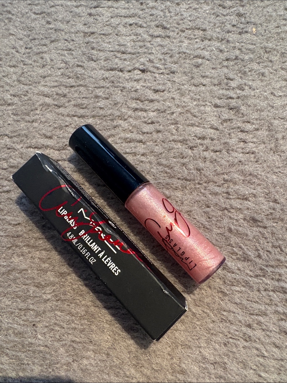 MAC Cosmetics Rare Ariana Grande Viva Glam Lipglass